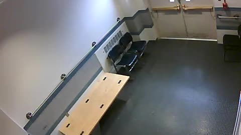 1657HQOB02PrisonerProcessingLobby_2021-01-06_15h20min00s687ms.mp4