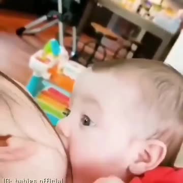 Mom baby love moment