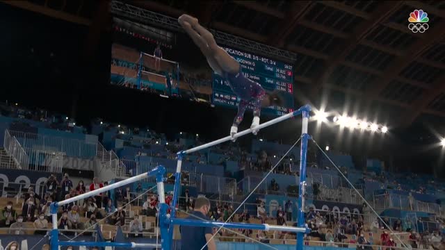 Simone Biles reaches EVERY individual final after strong bars routine Tokyo Olympics