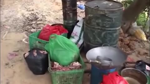 FOOD SCAMMERS FRYING CHICKEN IN GUTTER OIL!