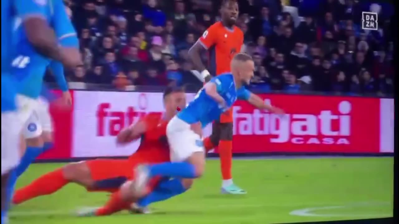 Napoli fans angry after Inter loss