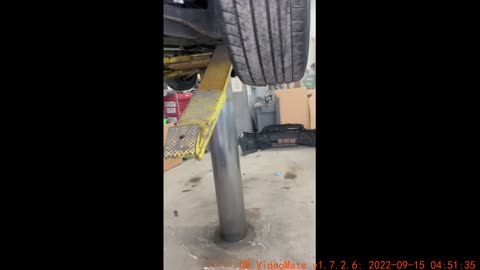 The lifting machine bracket should be changed # repair car # lift machine # repair car person