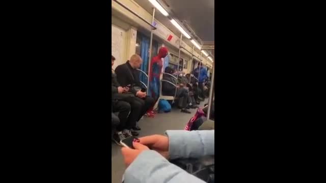 Can you IMAGINE seeing this on the Subway??