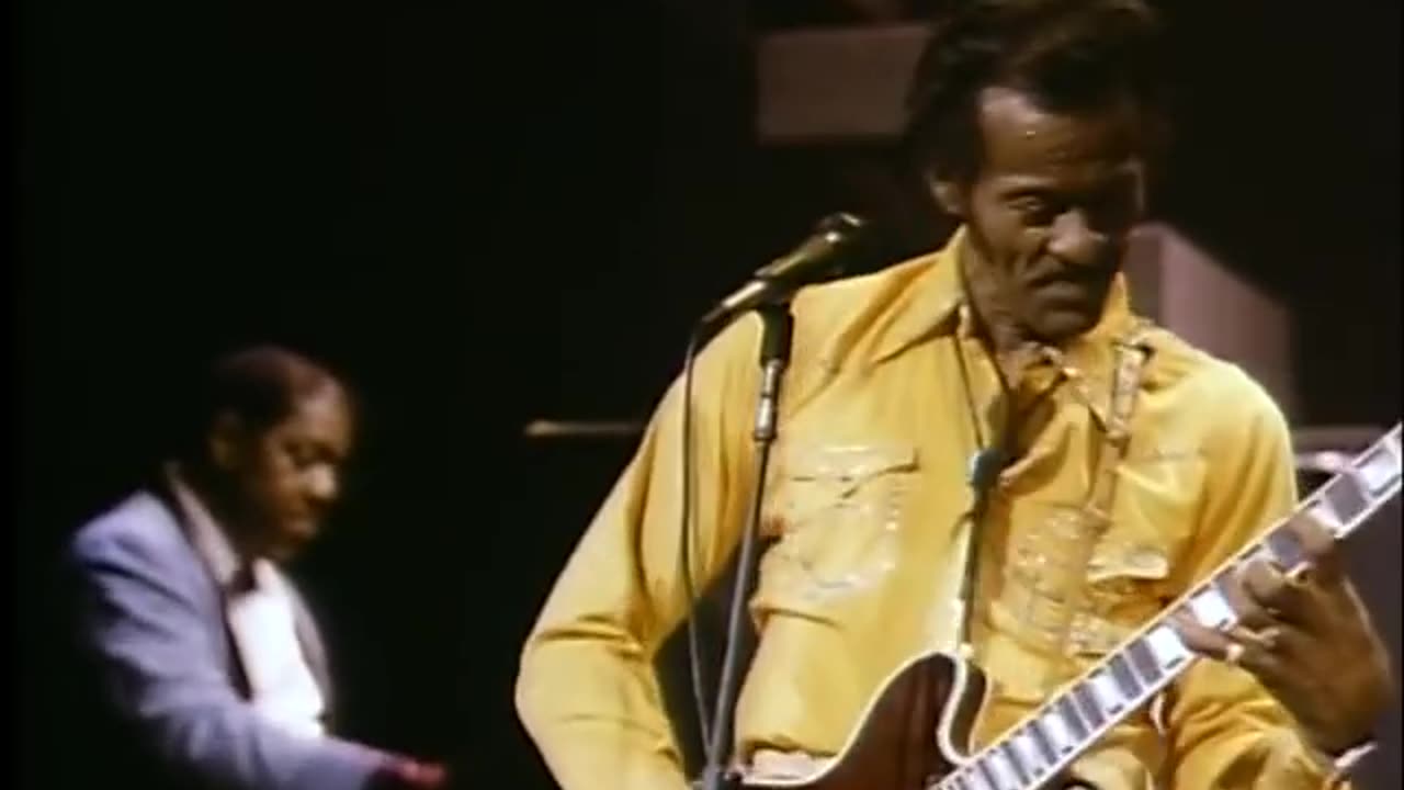 Chuck Berry - Little Queenie (Official Video)