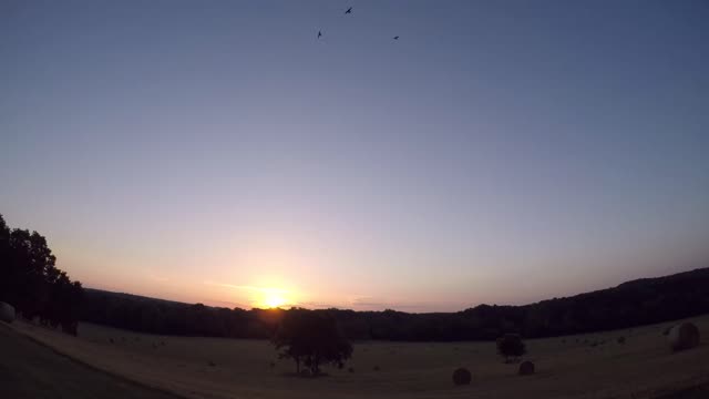 Sun Rise 6 25 22 76f/25c