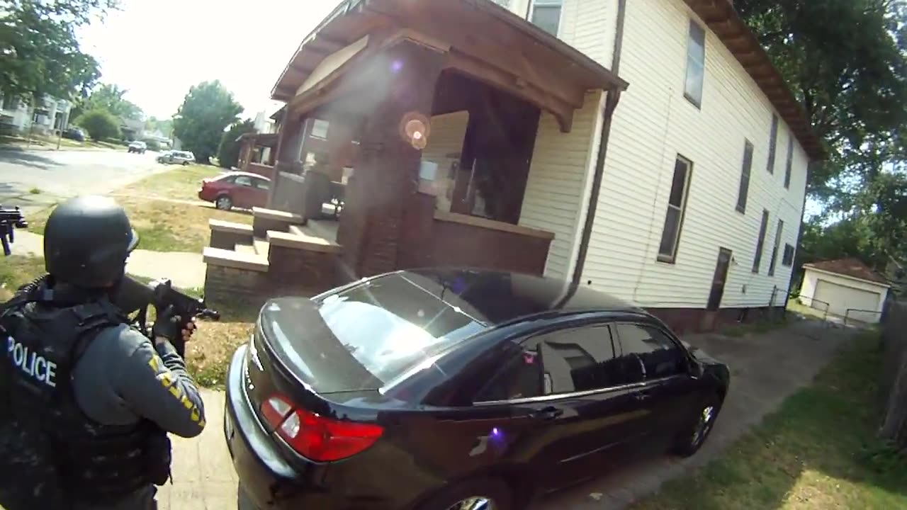 (Bodycam) Released 2012 SWAT Raid Video Evidence