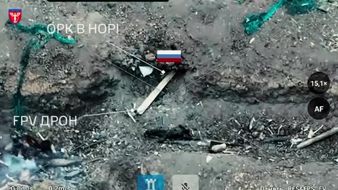 A not very smart Russian tried to touch an unexploded FPV drone with a board