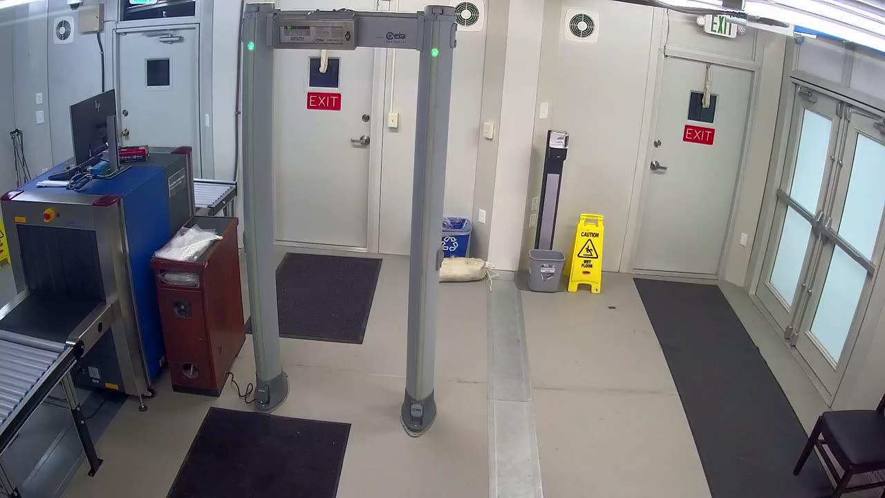 0972USCG00SouthTrailer_2021-01-06_01h20min01s140ms.mp4