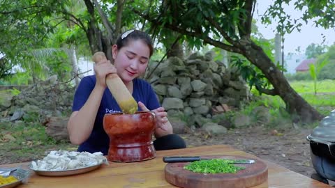 Have you ever seen this long sword fish before _ Sword fish soup for my noodle day