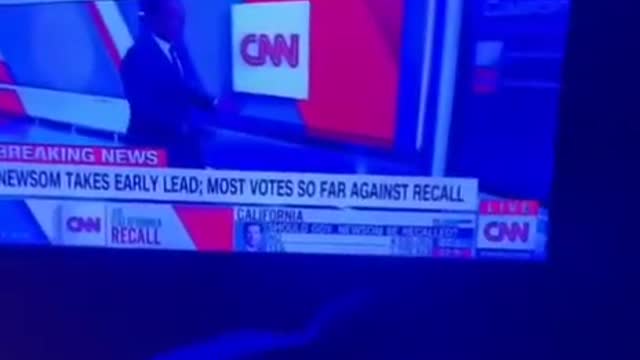 400K VOTES JUST INSTANTLY DISAPPEAR BEFORE OUR EYES ON LIVE TV
