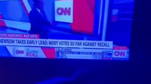 400K VOTES JUST INSTANTLY DISAPPEAR BEFORE OUR EYES ON LIVE TV