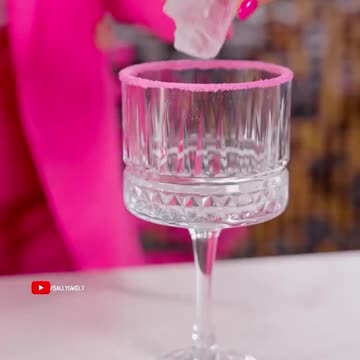 Barbie trinkt Pink! 💕 #drachenfrucht