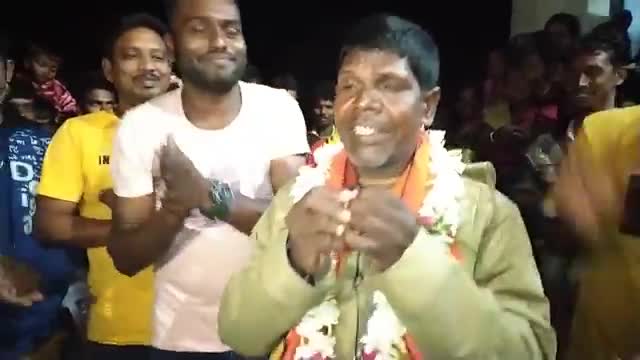 Badam dada kacha badam.Vairal tik tok Badam video.#shorts
