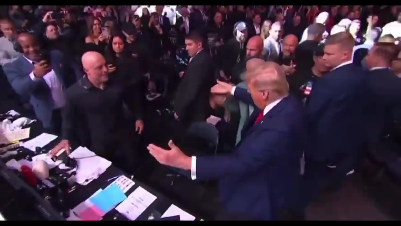 #trump thanks Joe Roagn at UFC 309!