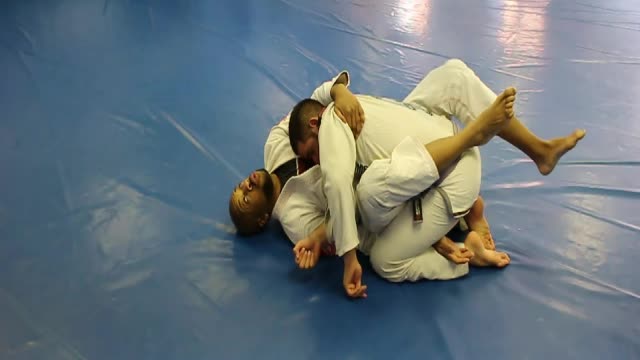 Deathlock Annihilation - Pendulum Sweep Chain Drill