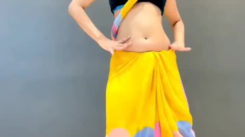 Saree Dance Milky Navel show