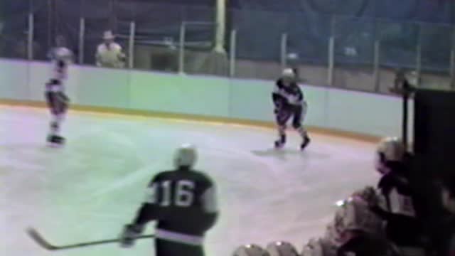 Noble and Greenough School Boys Varsity Hockey vs. Salisbury School Flood-Marr December 1992