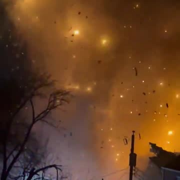 House EXPLODES In Arlington, Virginia During Police Standoff