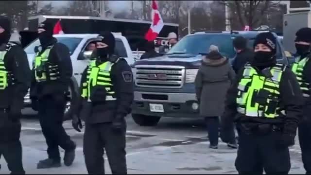 🚨UPDATE🚨 POLICE ARE MOVING IN ON THE CANADIAN TRUCKERS!!!!