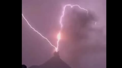 SLO MO VOLCANIC LIGHTNING