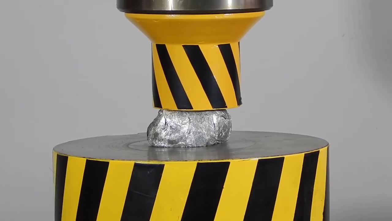 HYDRAULIC PRESS VS FOIL