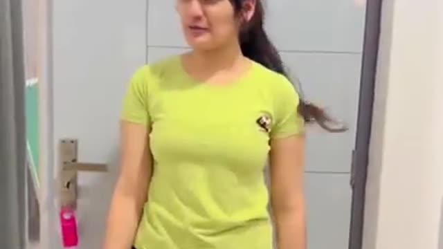 ghkkkhf