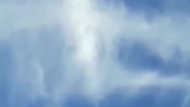 Strange phenomenon in the Syrian sky