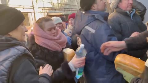 Ukraine "pregnant " actress strikes again
