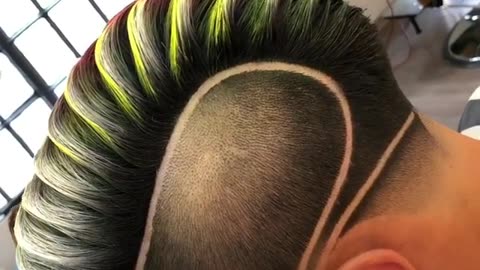 Hair style with colored hair wax