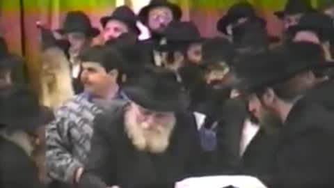 7. Motzei Shabbos Shuva 5748, Havdala and Kos Shel Bracha - מוצאי שבת תשמ"ח (1)