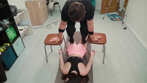 BACK AND NECK CRACKS - COMPILATION OF CHIROPRACTIC ADJUSTMENTS FOR LISA