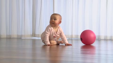 Crawling-Feldenkrais with Baby Liv