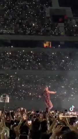 TAYLOR SWIFT PERFORMING ON THE BLACK CUBE OF SATURN. AND...