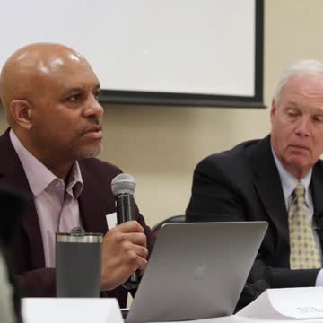 Senator Johnson Meets With Wisconsin Parents 4.14