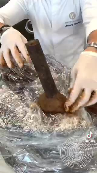 Making of gorilla from chocolate