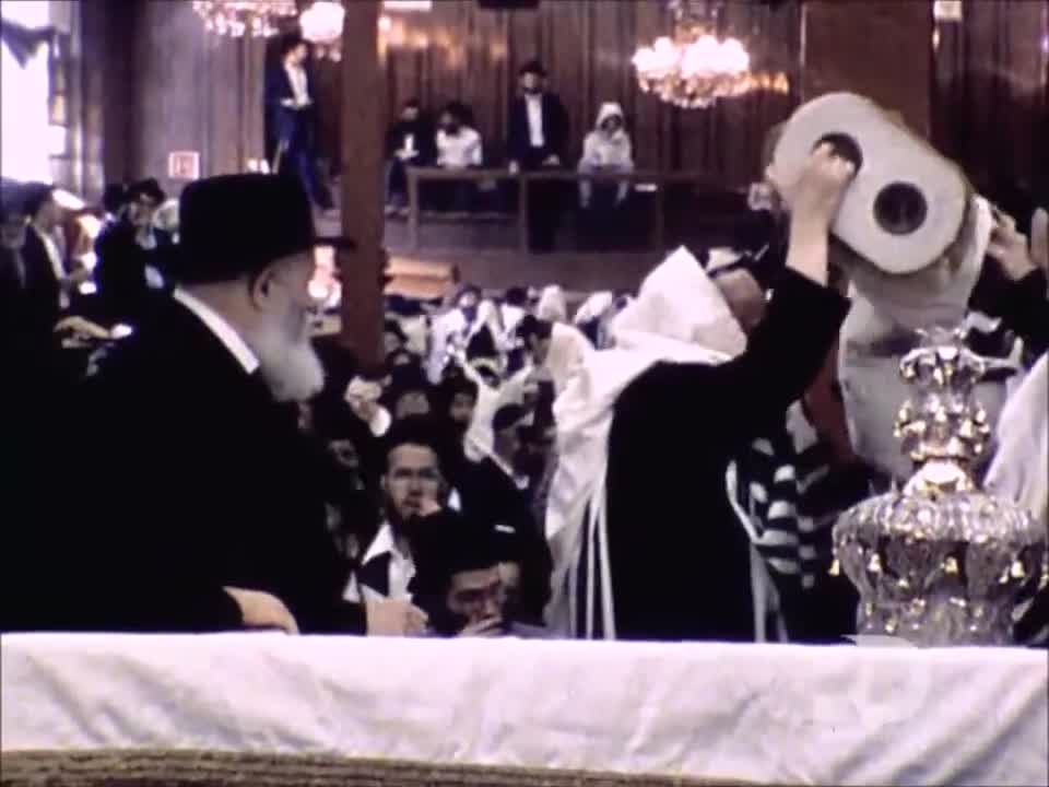 3. Tzom Gedalya (Nidcheh) 5744, Krias Hatorah and Ovinu Malkeinu (freidin) = צום גדליה תשד"מ