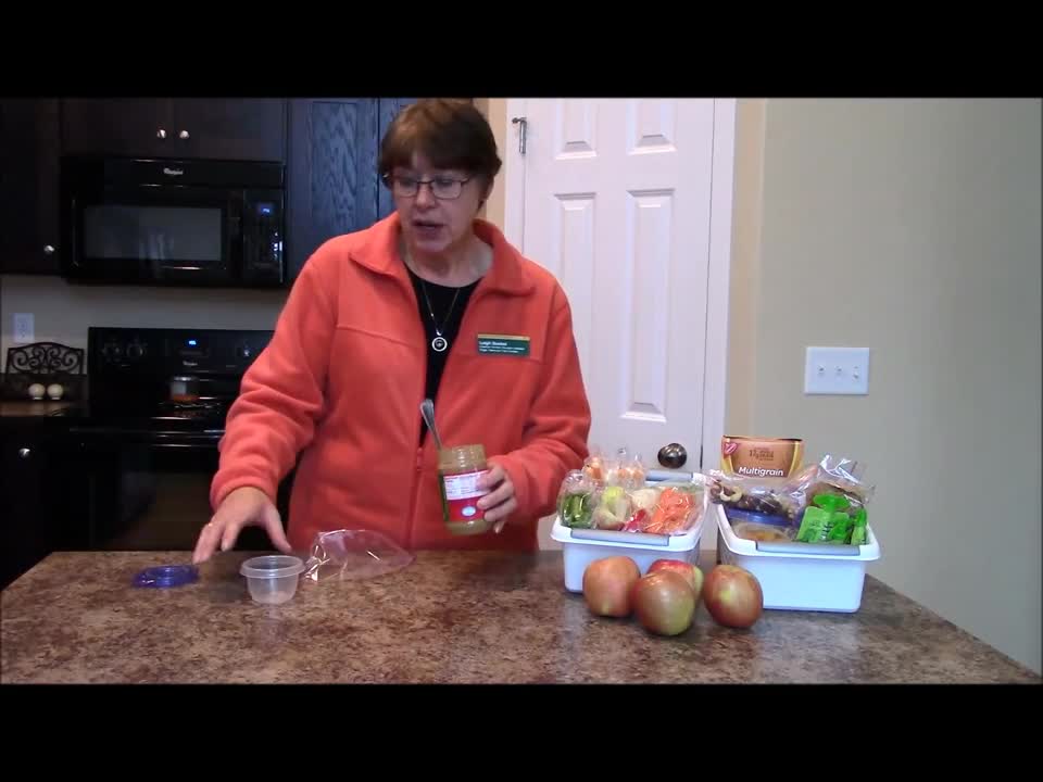 How to Pack a Week's Worth of Healthy Snacks in 10 Minutes