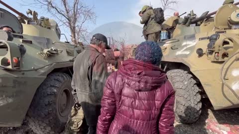Civilisté v Mariupolu využili ruského útoku na Azov a uprchli z okraje oceláren Azovstall