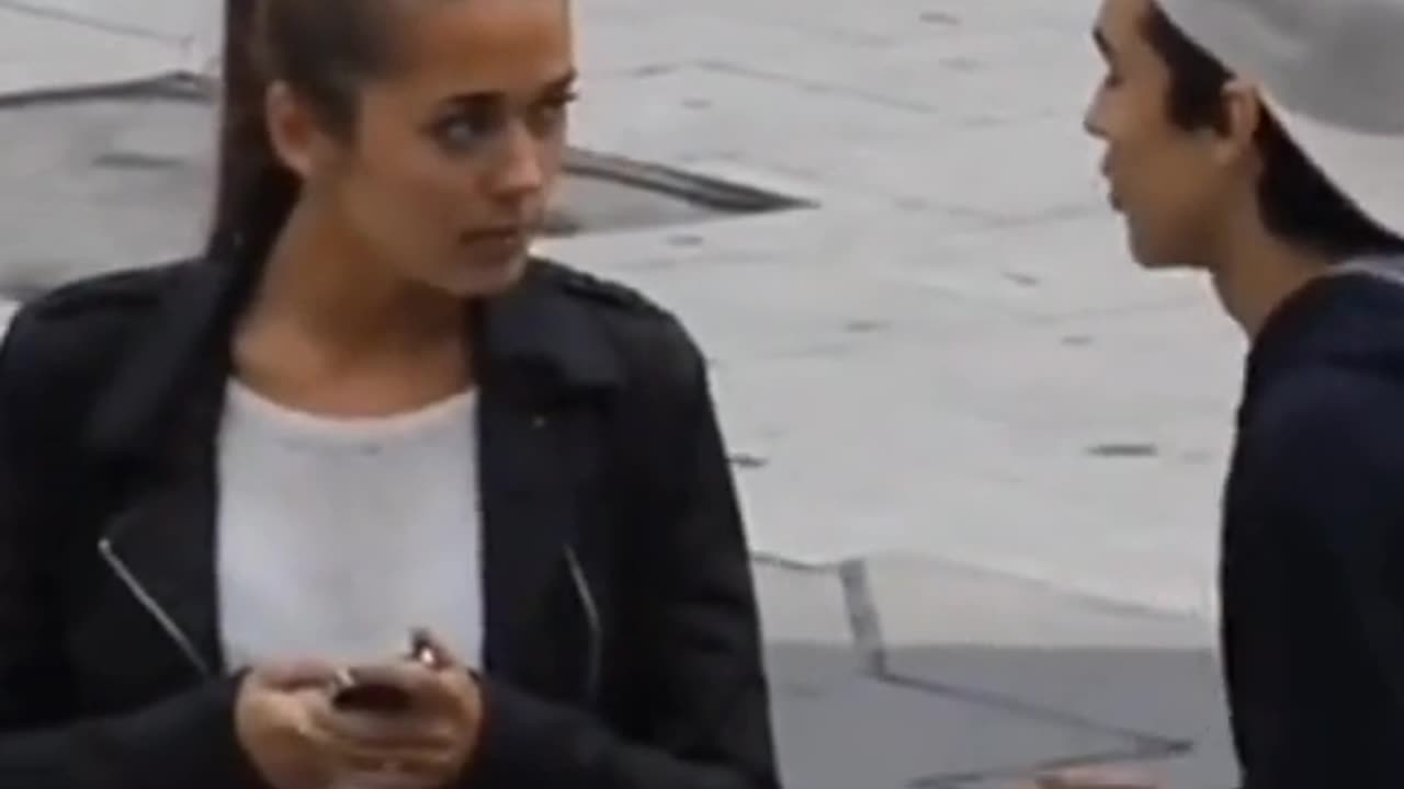 Girl Slaped To Boy