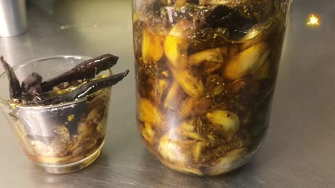 Healthy Garlic Pickle Recipe||Roshuner Achar