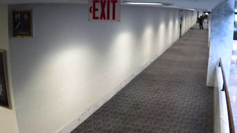 1469HSOB02SH211Hallway_2021-01-06_15h40min01s937ms.mp4