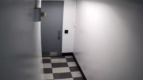 6172RHOBG3G302CStairwaySide_2021-01-06_19h40min02s190ms.mp4