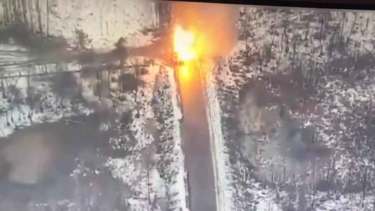 Ukrainian army shot down a Russian tank , Ukraine 9march