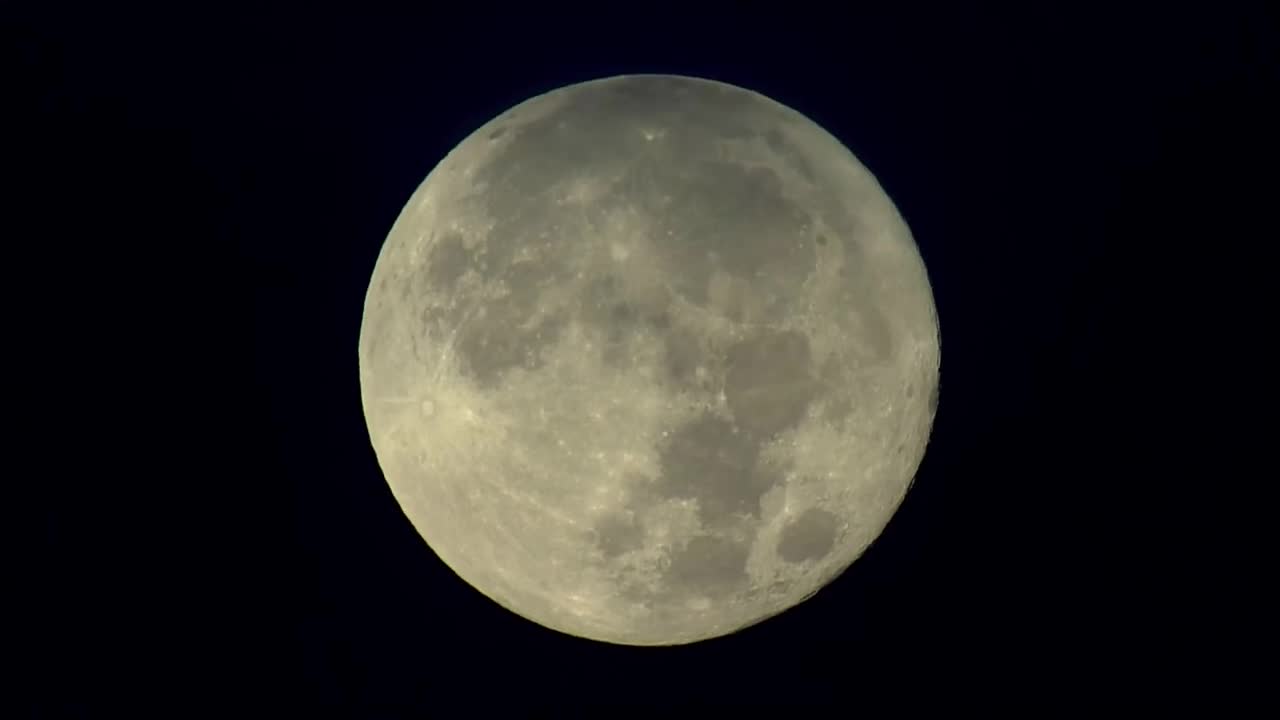 Final supermoon of 2022 shines over Colorado