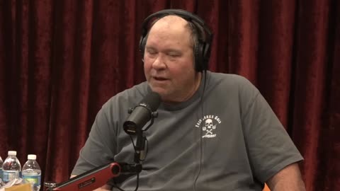Joe Rogan The Secrets to the Extinction Event are in Those Bones