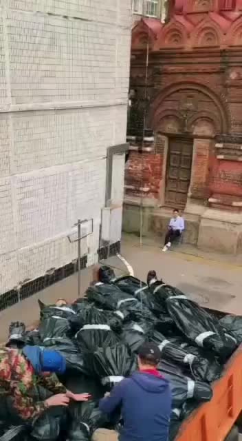 One of the Covid-19 Dead Bodies caught on Video smoking 🚬 🎥