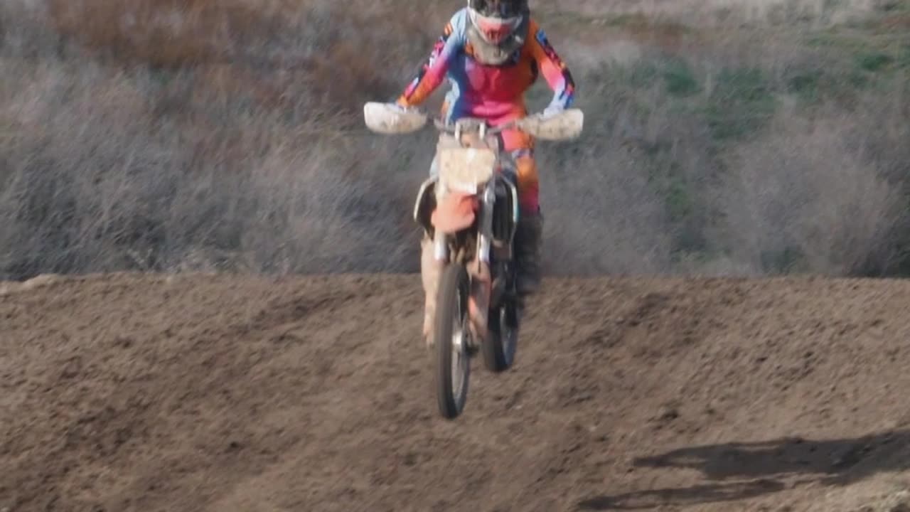 Watch This Racer in slow motiona Win his race