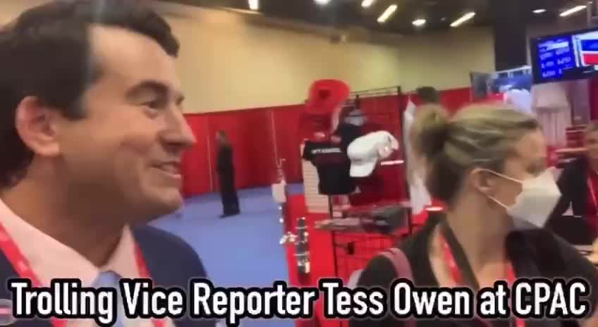 Trolling Vice Reporter Tess Owen at CPAC 😂