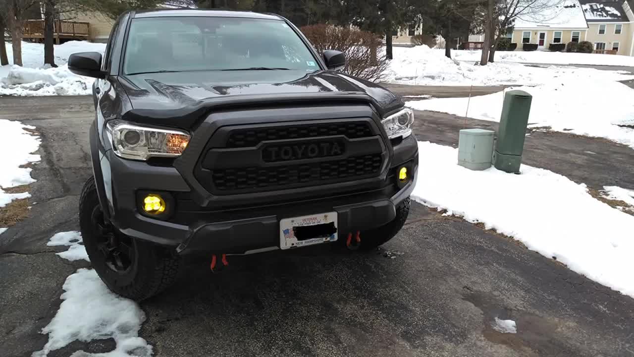 Review: Diode Dynamics SS3 LED Fog Light Kit compatible with Toyota Tacoma 2016-2022, Yellow SA...