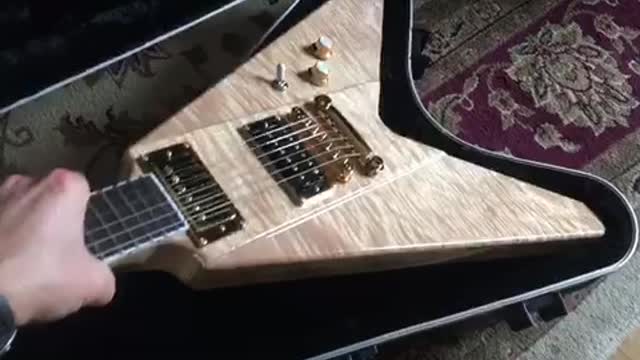 The New “BLONDE” Super V / Flying V